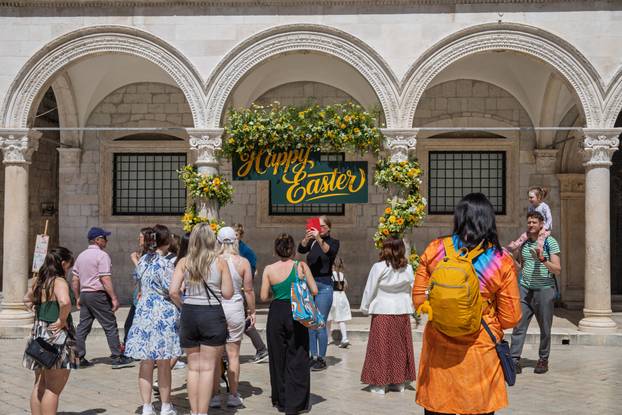 Dubrovnik: Velik broj turista za uskrsne blagdane u gradu