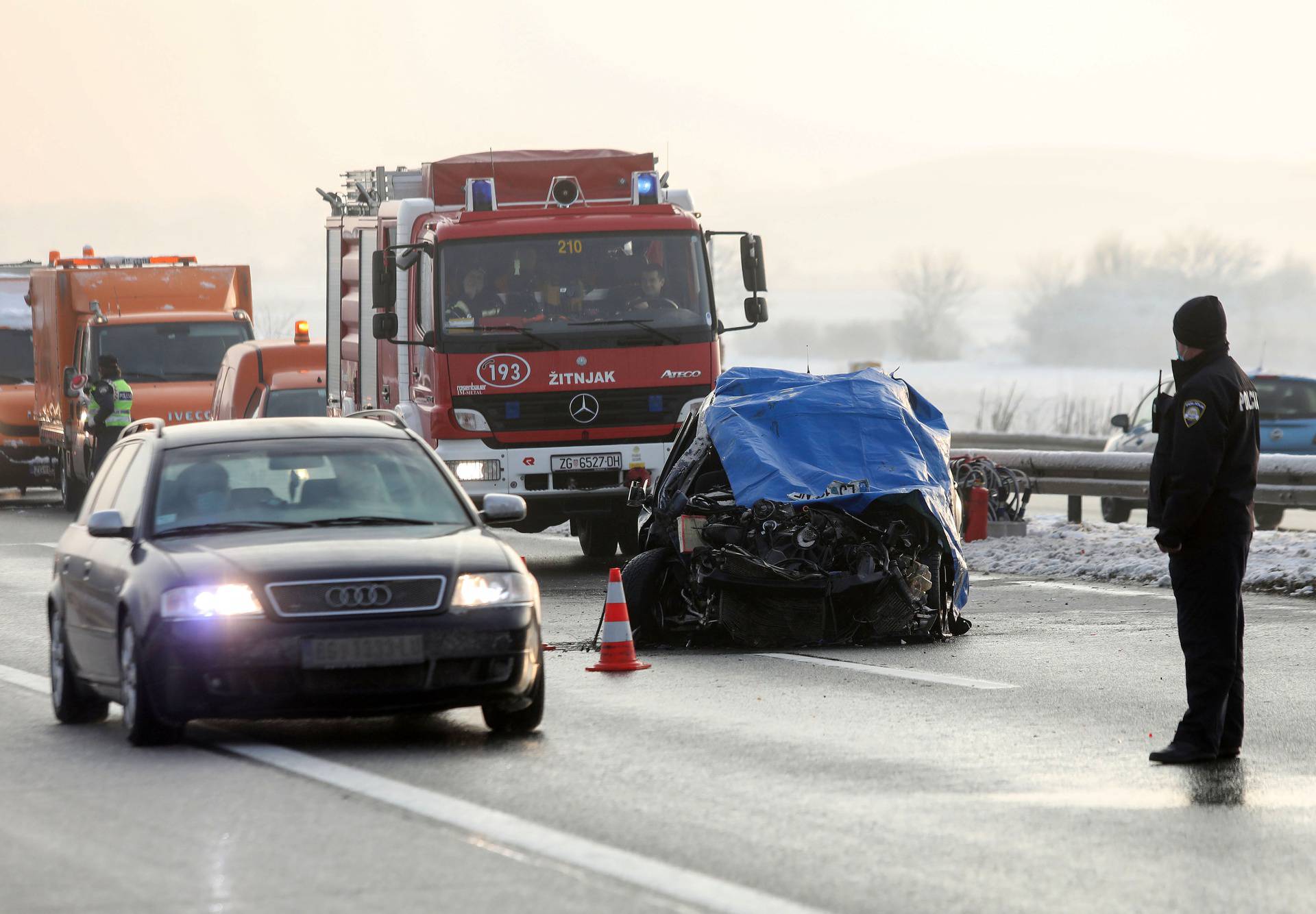 Zagreb: U sudaru automobila i ralice poginula jedna osoba