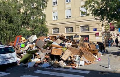 FOTO Jedna od najljepših ulica u Zagrebu zatrpana je smećem: 'Ta hrpa se samo povećava'