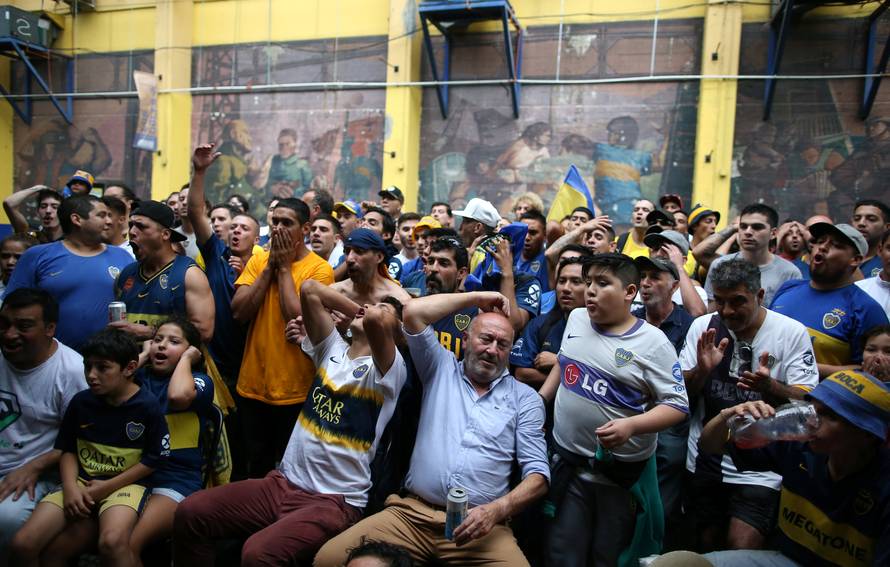 Copa Libertadores Final - Fans watch River Plate v Boca Juniors