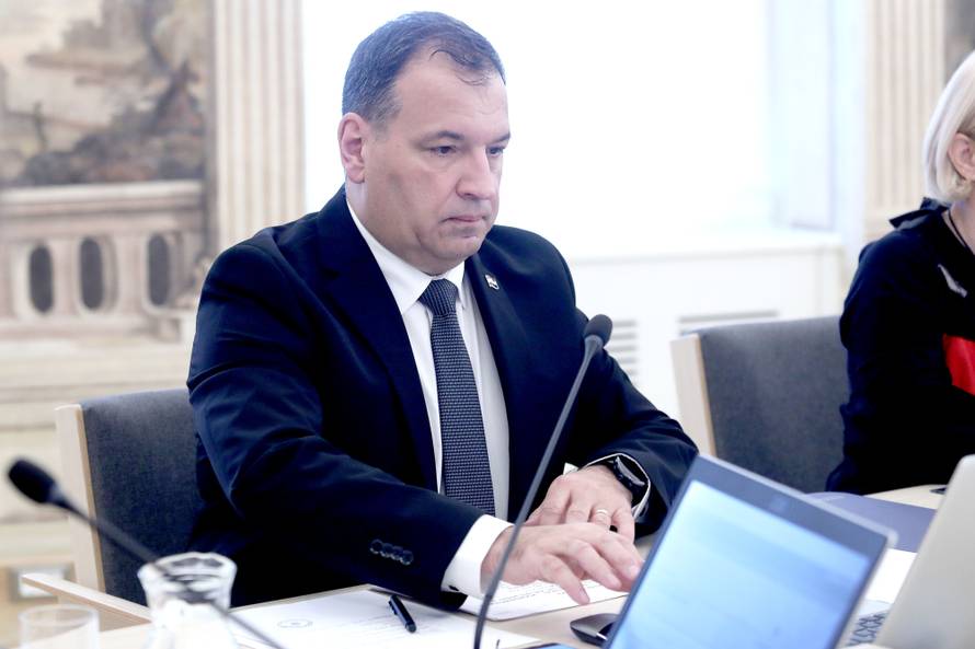 Zagreb: Vlada RH na sjednici o suzbijanju koronavirusa u Republici Hrvatskoj