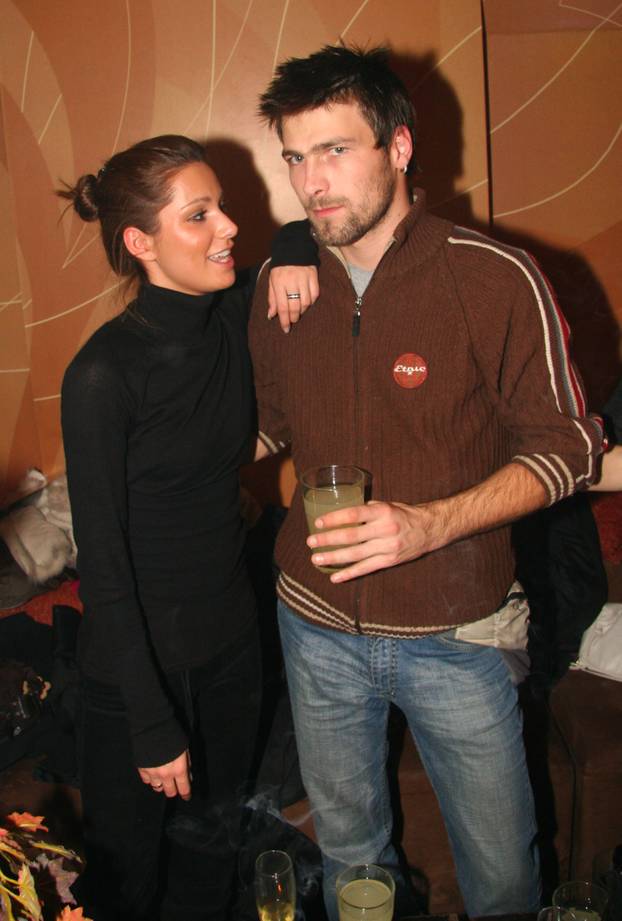 ARHIVA - Na današnji dan 2004. emitirana je prva epizoda prve hrvatske sapunice "Zabranjena ljubav"