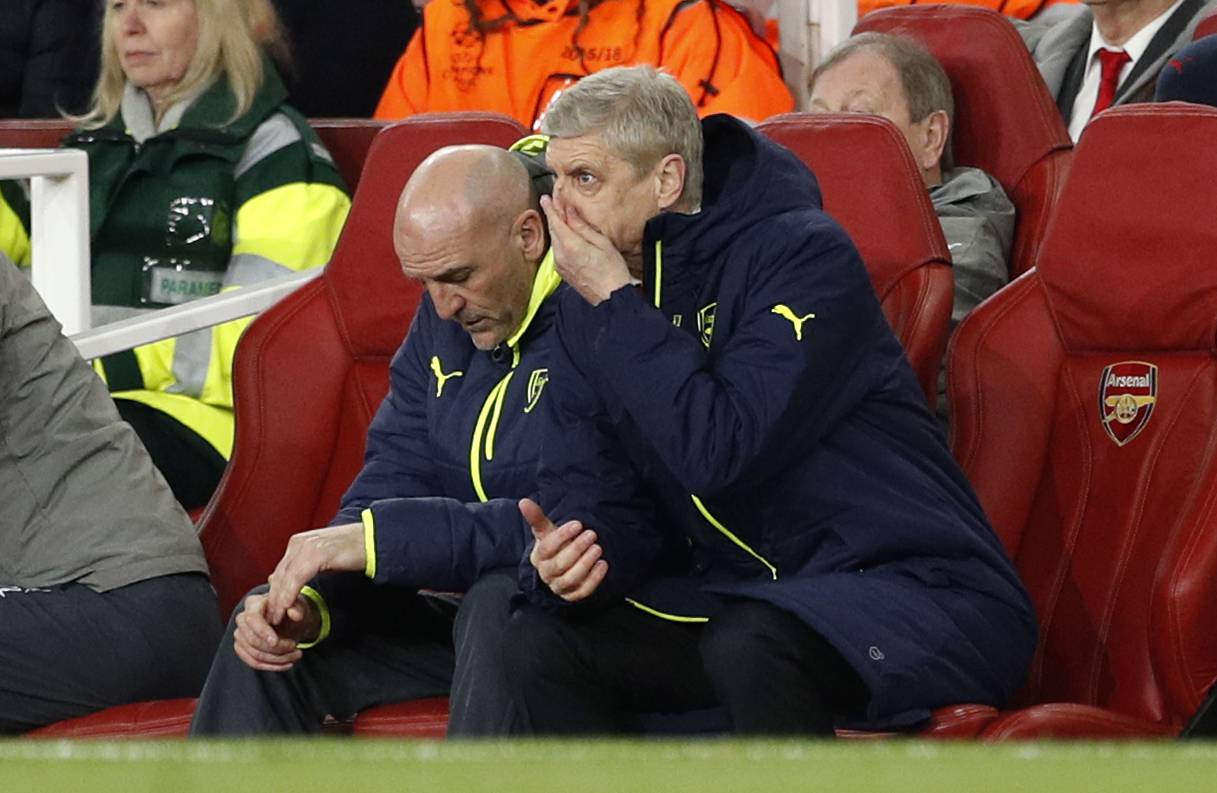 Arsenal manager Arsene Wenger looks dejected