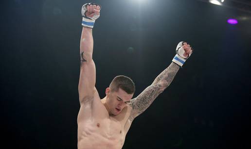 VIDEO Bravo, majstore! Roberto Soldić nokautirao Adameka u drugoj rundi. Pogledajte kako