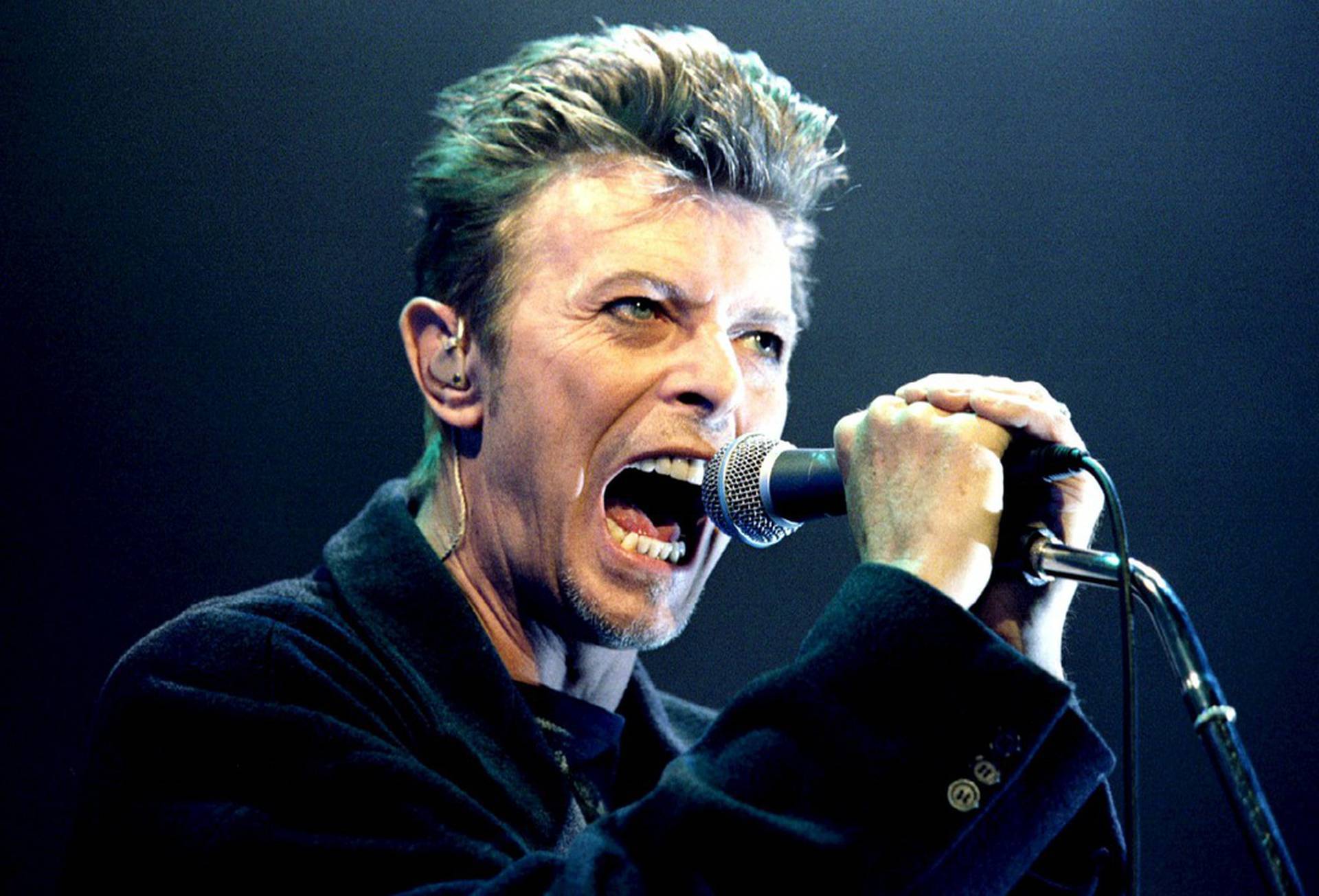 Preminuo je dva dana nakon rođendana: Bowie je htio da ga se pamti i po sjajnim frizurama
