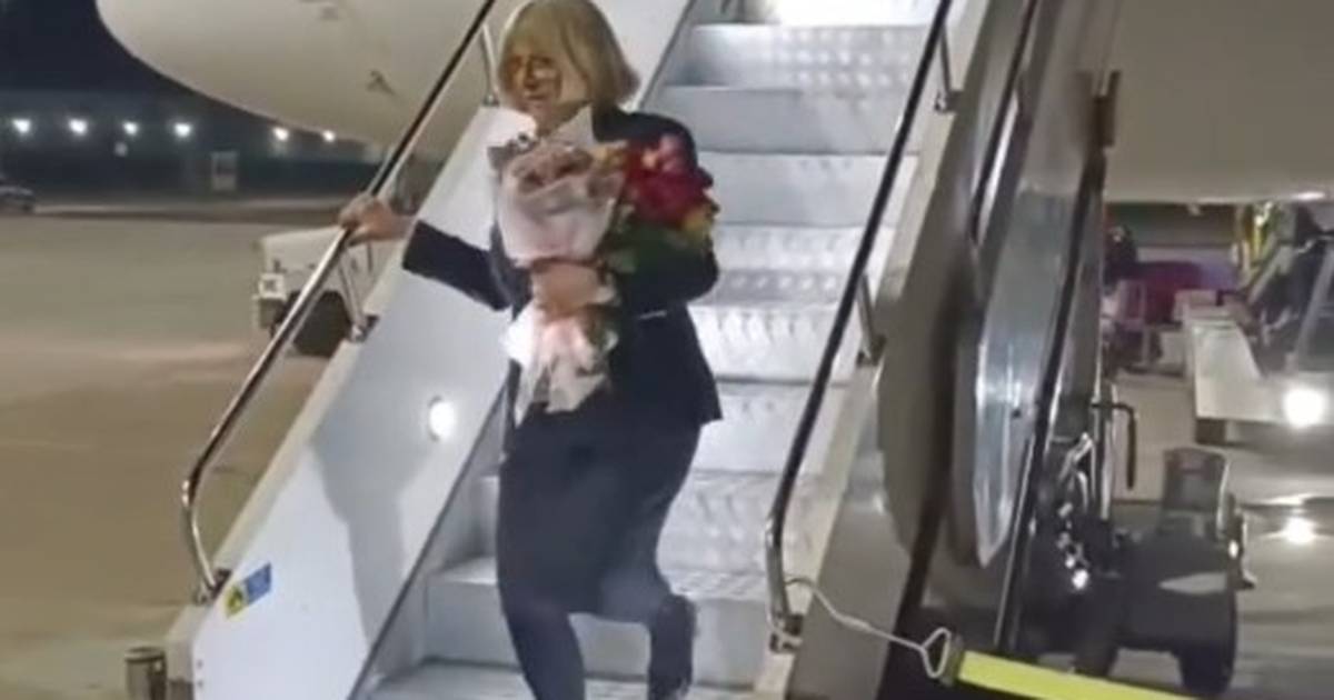 Touching farewell at the airport: Flight attendant Ljubica retired after 30 years of work