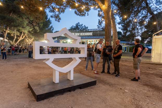 Medulin: Prvi dan H.O.G. Rallyja, susreta zaljubljenika u Harley Davidson iz svih zemalja