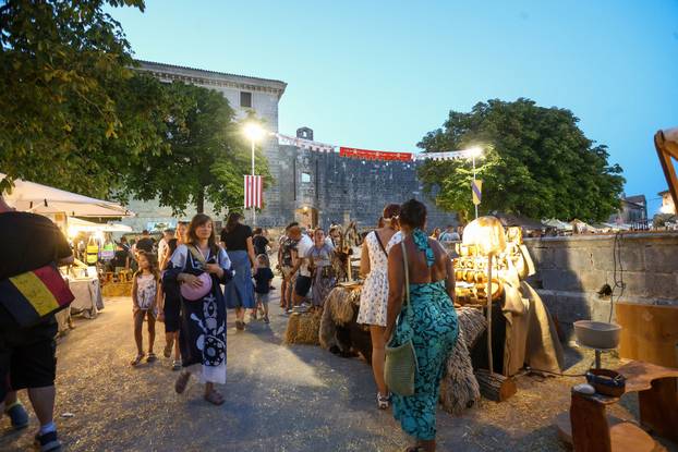 Počeo 14. Srednjovjekovni festival u Svetvincentu