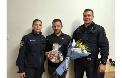 'Malo nam se žuri!' Trogirski policajci zaustavili auto pa uz rotirke trudnicu doveli u bolnicu