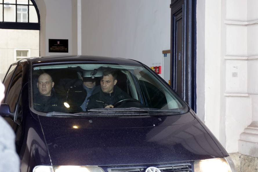 Uhićenja po Zagrebu: Iz deset tvrtki izvukli desetke milijuna