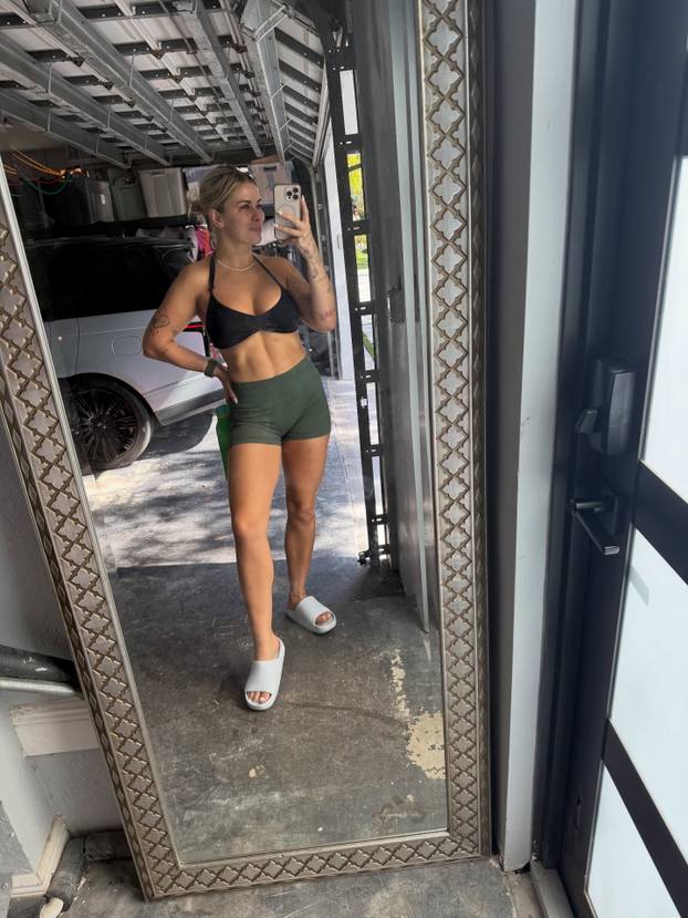 FOTO Nekad su dominirale u UFC-u, a danas zajedno snimaju sadržaj koji nije za svačije oči