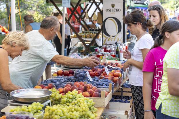 Ponuda hrane u Aljmašu na blagdan Velike Gospe