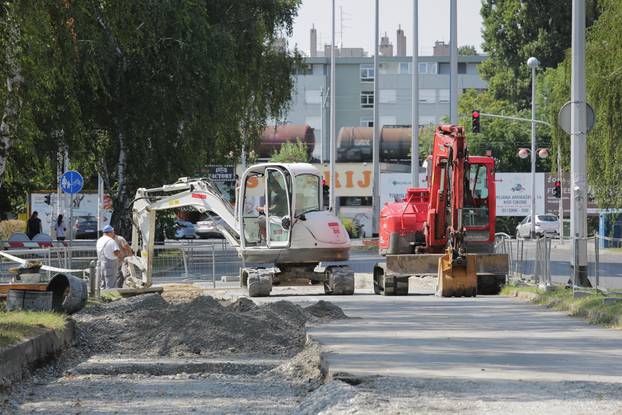 Zagreb: Radovi na obnavljanju vrelovoda i juÅ¾nog kolnika ulice Prisavlje