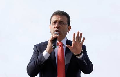 Pritvoreni gradonačelnik Istanbula: Negiram sve optužbe za terorizam, to je teška kleveta