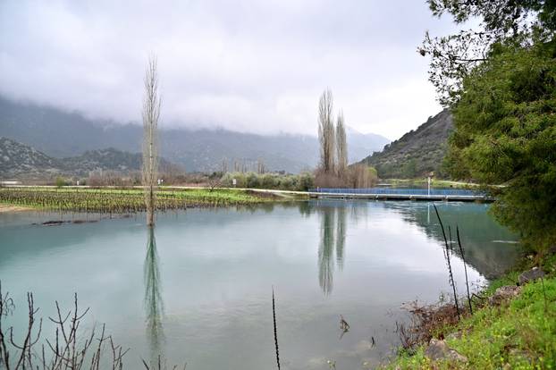 Vrgorac: Poplavljeno Polje jezero uslijed obilnih kiša