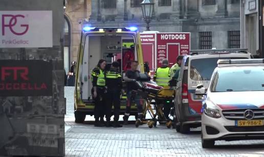Najmanje pet ozlijeđenih u napadu nožem u Amsterdamu. Policija je uhvatila napadača