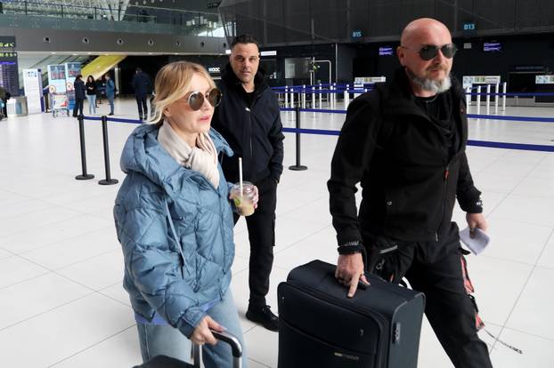 Danijela Martinović s dečkom Josipom i Ivanom Zakom otputovala u Kanadu