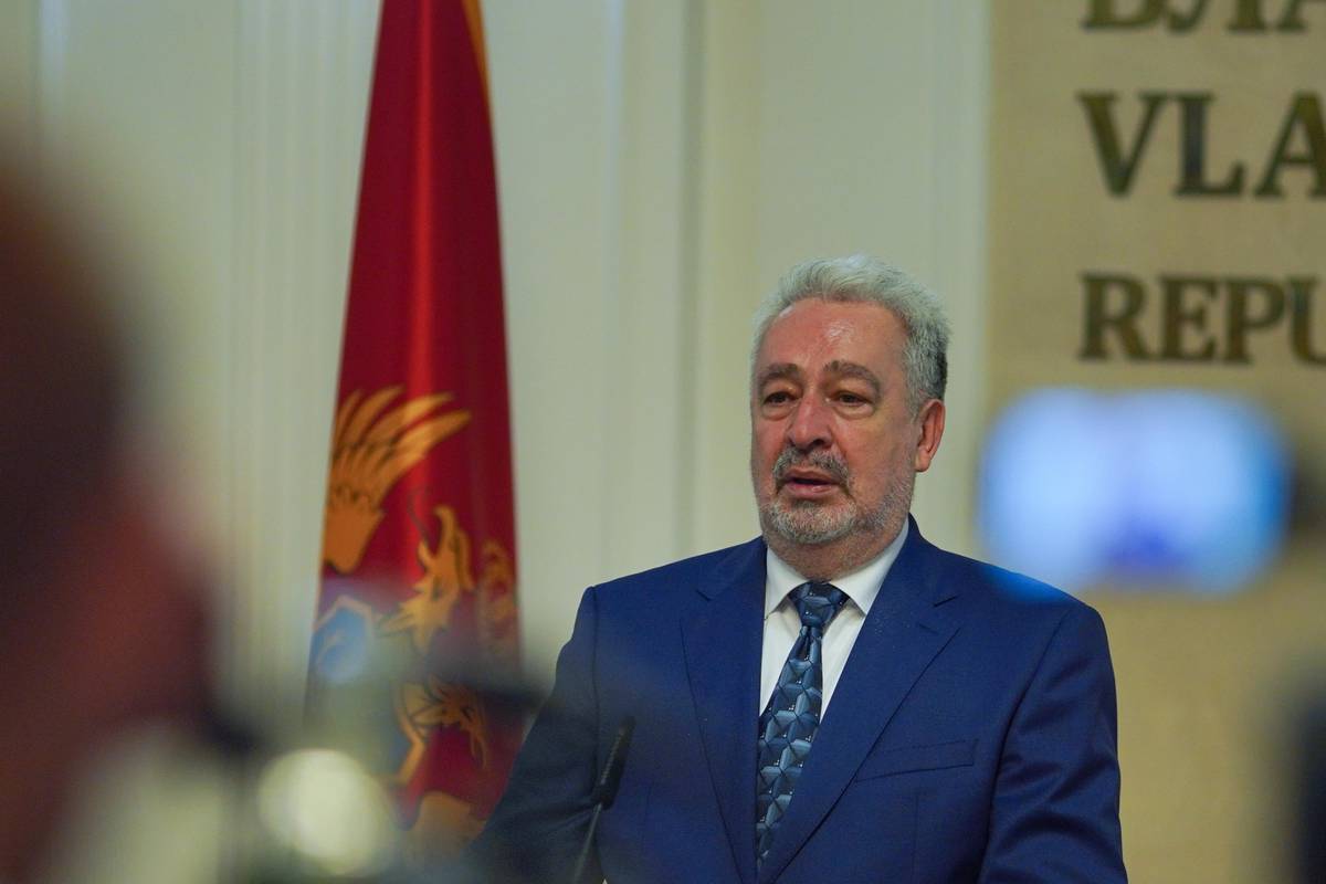 Crnogorski premijer prekinuo posjet ministra S. Makedoniji