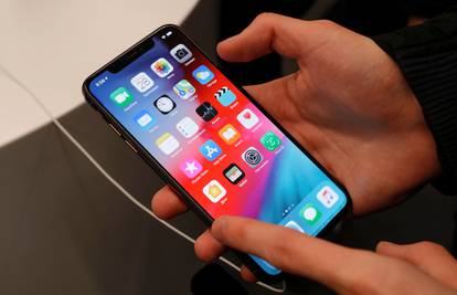 Opet nevolje za iPhone XS: 'Ne puni se dok je ekran ugašen...'