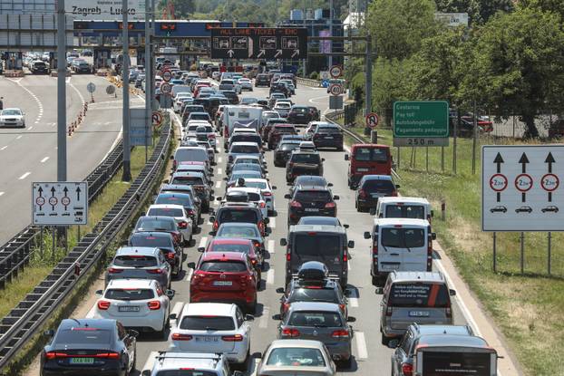 Zagreb: Velike gužve na naplatnoj postaji Lučko