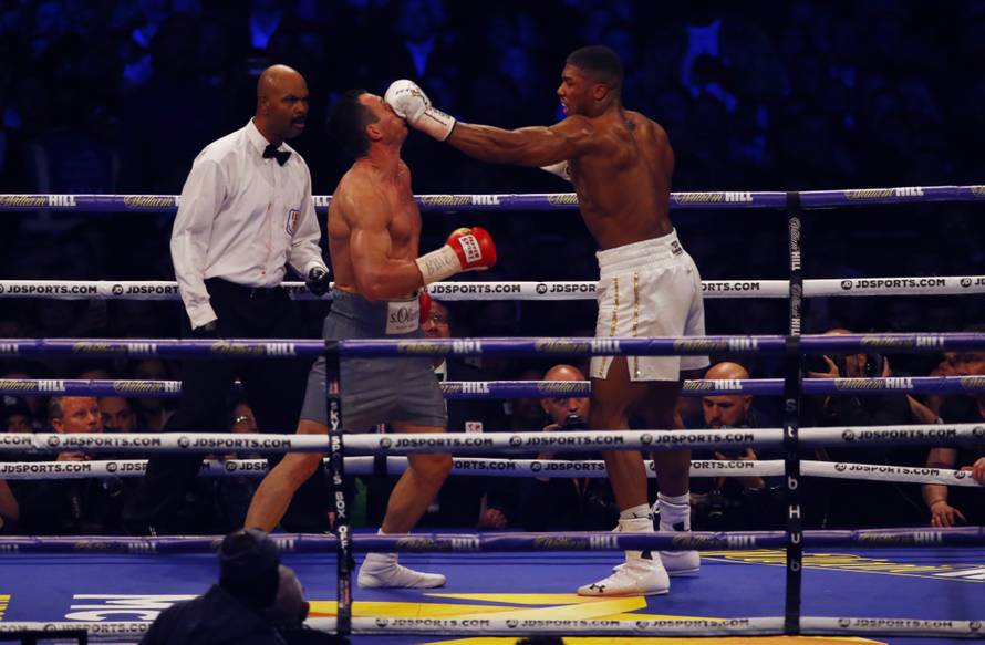 Anthony Joshua in action with Wladimir Klitschko