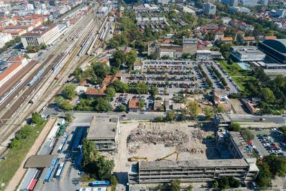 FOTO Pogled iz zraka: Evo što je ostalo od zgrade u Paromlinskoj