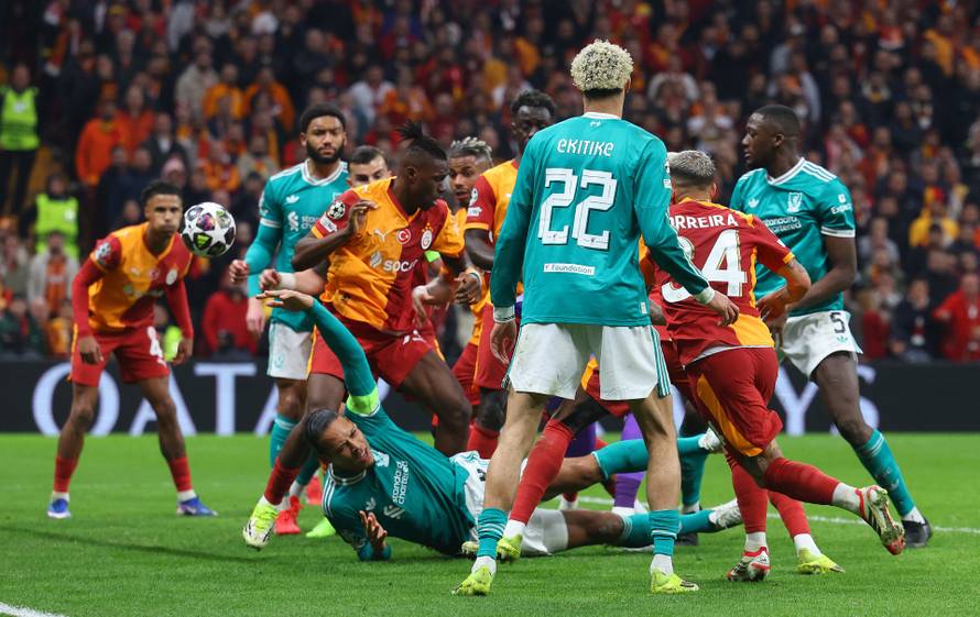 UEFA Champions League - Round of 16 - First Leg - Galatasaray v Liverpool