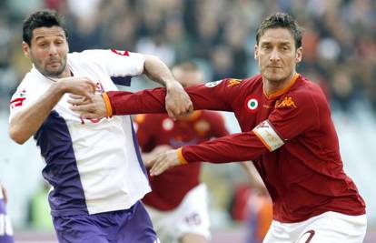 Francesco Totti: Ma kako ih nije sram u Juventusu 