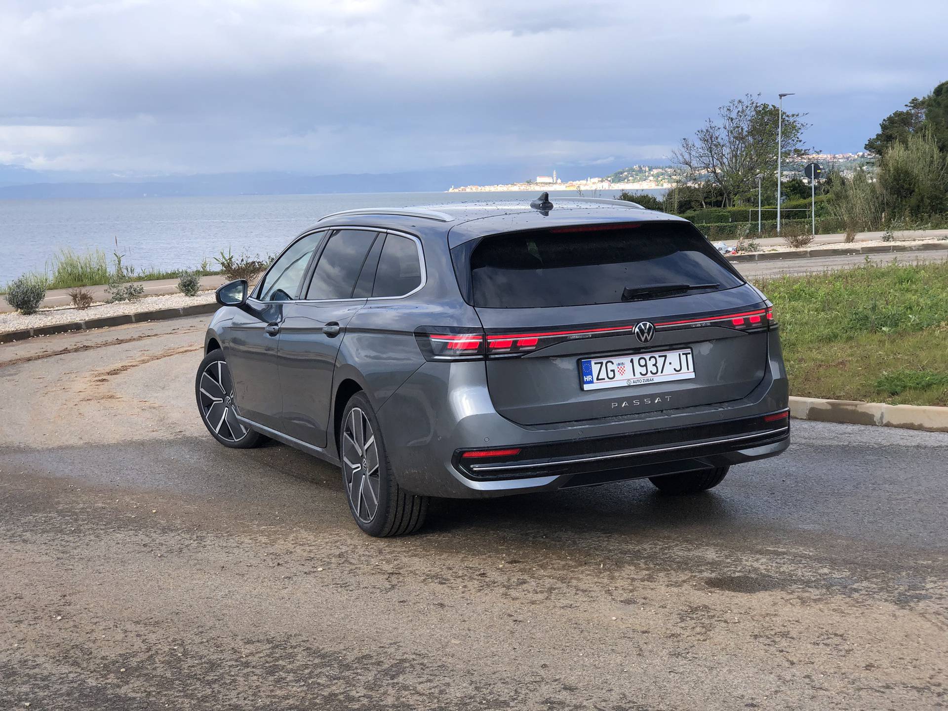 Dva hita stigla na tržište: Vozili smo novi VW Passat i Tiguan