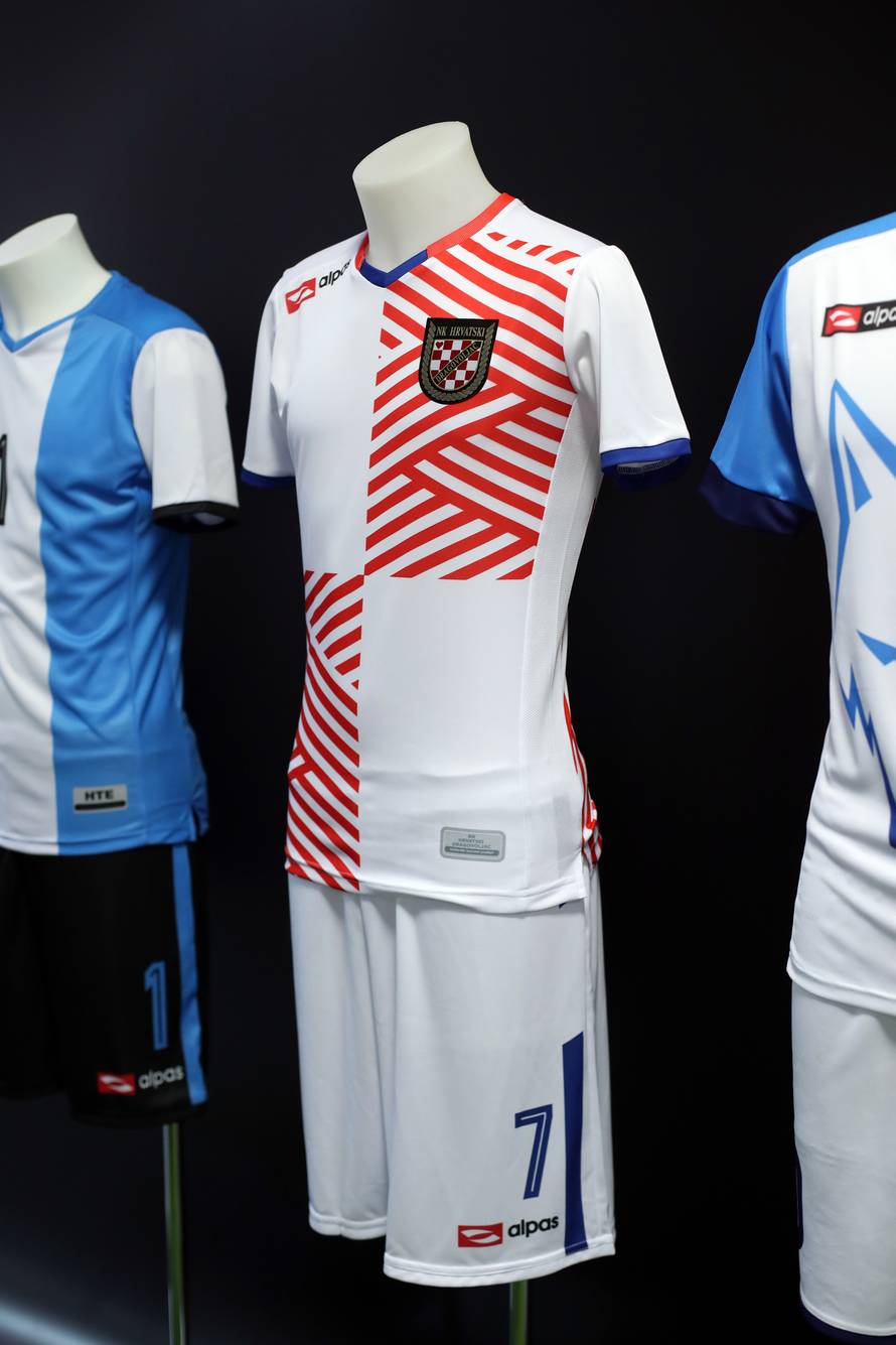 Lijepa li si: Novi dizajn dresa Dragovoljca baš je prekrasan