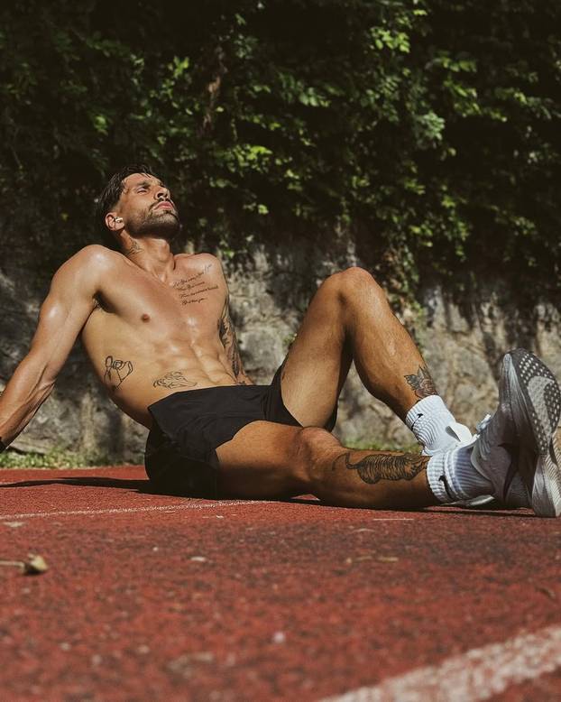 FOTO Oženio se Istrin ljepotan! Na svadbu miljenika navijača došli i suigrači, evo kako je bilo