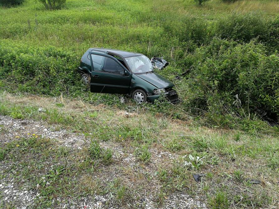 Sudarila se četiri automobila: Vatrogasci izvlačili unesrećene