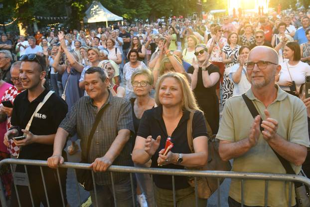 Bjelovar: Nastup Tomislava Bralića i klape Intrade na Terezijani