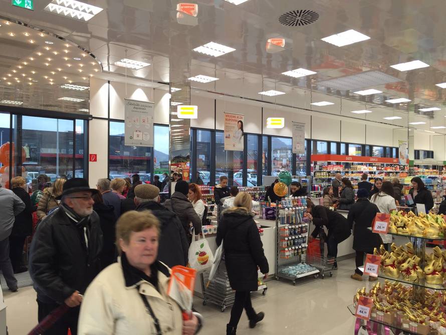 Müller konačno otvorio svoja vrata i u Samoboru