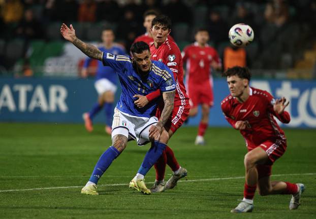 World Cup - UEFA Qualifiers - Group I - Moldova v Italy