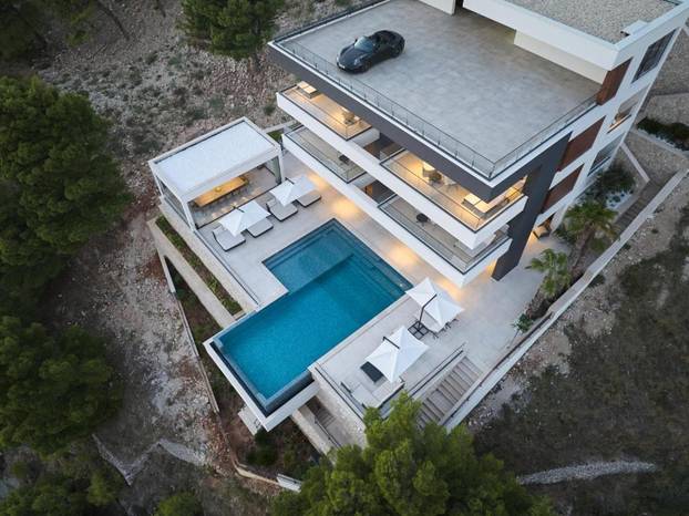 FOTO Planirate ljeto? Noć u vili u Mimicama je 4000 eura, ali je li to previše za ovakav luksuz?