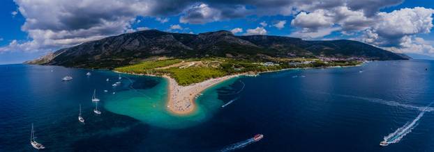Zlatni rat, jedna od najpoznatijih jadranskih plaža 