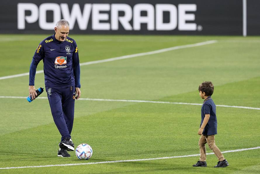 KATAR 2022 - Brazilski izbornik Tite se igrao s unucima