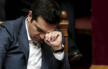 Parlament je usvojio reforme: Na ulicama Atene  pravi kaos