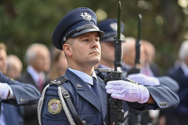 Zagreb: Svečani prijem povodom Dana policije u Predsjedničkim dvorima