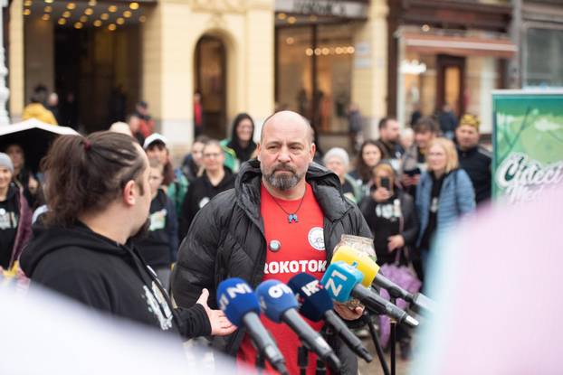 Zagreb: Akcija Čistećih medvjedića, skupili su 100.000 čikova