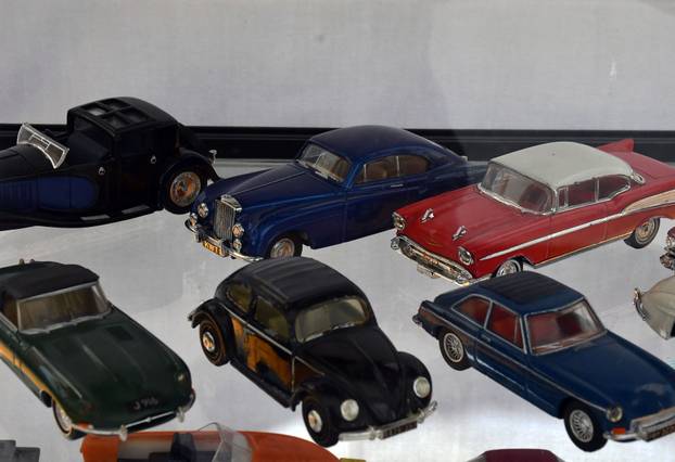 Požega: Čuveni modeli izloženi u sklopu oldtimer manifestacije"Trophy Zlatnom dolinom 2026."