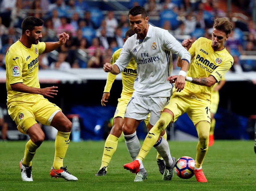 Football Soccer - Real Madrid v Villarreal - Spanish Liga Santander
