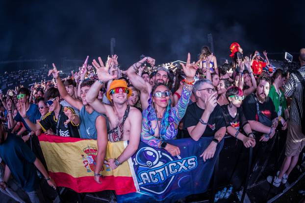Split - Treca Vecer Ultra Festivala. DJ  Hardwell. 