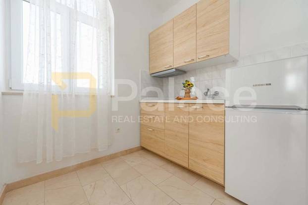 FOTO Najjeftinija vila na otoku Pašmanu ima bazen, ljetnu kuhinju i 300 metara do plaže!