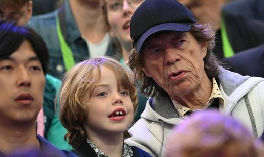 Mick Jagger (81) na Olimpijskim igrama pratio je mačevanje sa sinčićem Deverauxom (7)...