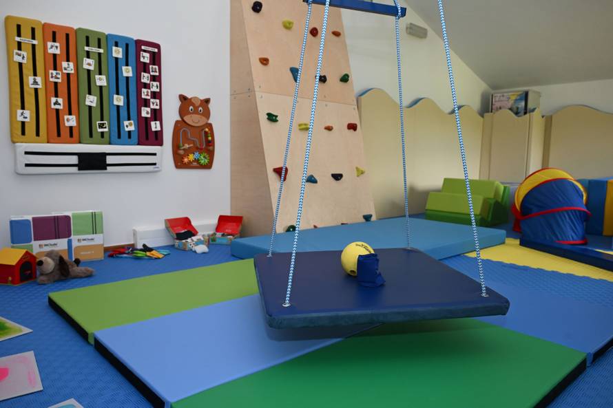 PBZ grupa donirala 30.000 eura SOS Dječjem selu Hrvatska