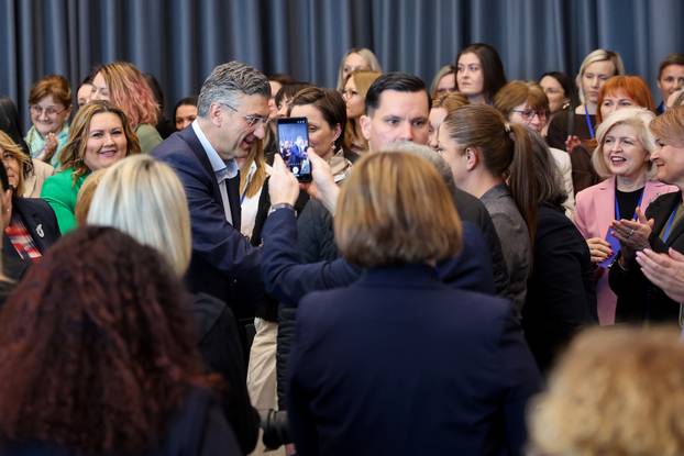 Zagreb: Izborni sabor Zajednice žena HDZ-a „Katarina Zrinski"