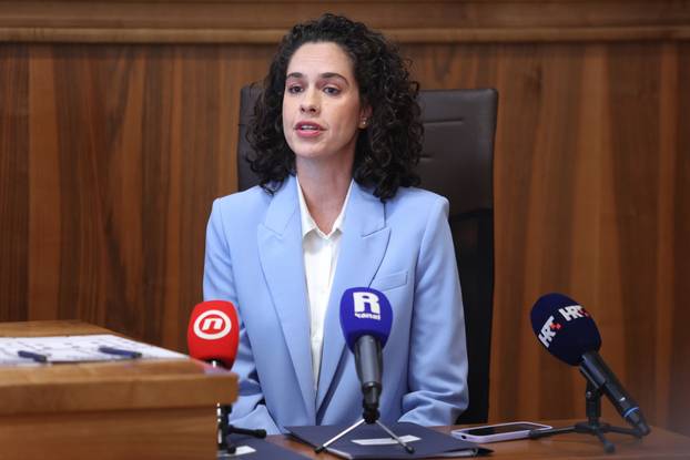 Crikvenica: Ministrica Marija Vučković i ministar Oleg Butković sudjelovali su na dodjeli ugovora za sanaciju i zatvaranje odlagalište otpada "Kalvarija"