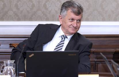 Sabor će o opozivu Kujundžića raspravljati početkom listopada